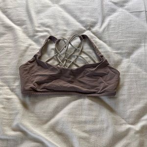 Lululemon sports bra size 8